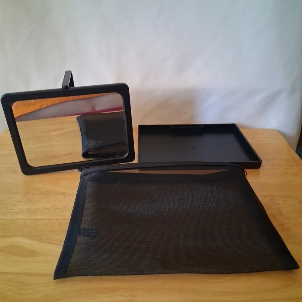 Womans Makeup Mirror - Picture 4 of 5